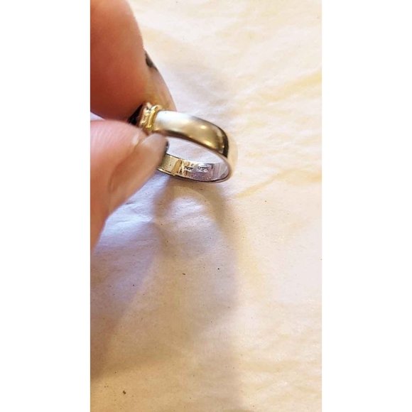 Sterling Silver Amethyst 3 Stone Ring Size 8 - Picture 8 of 8